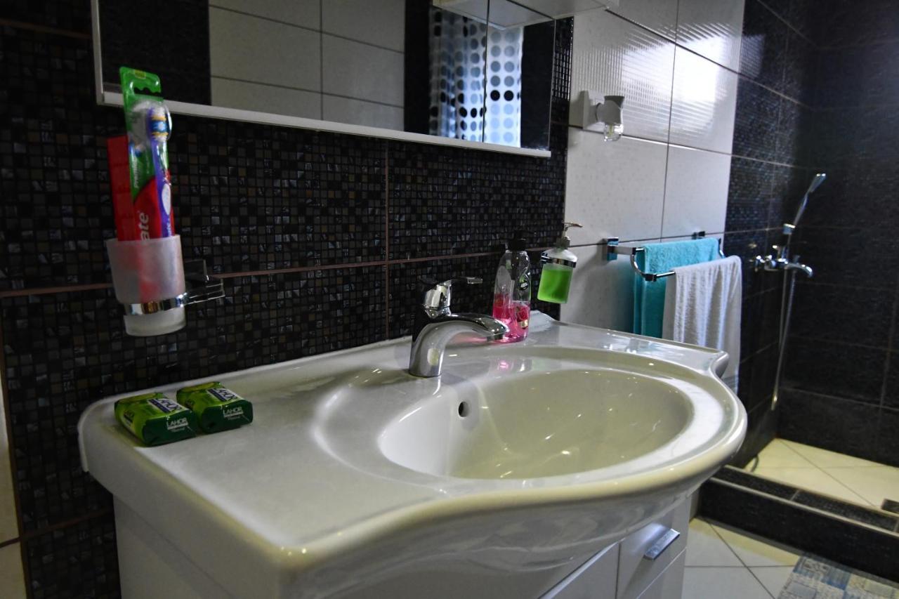 Guest House Blue Views 플라브 외부 사진