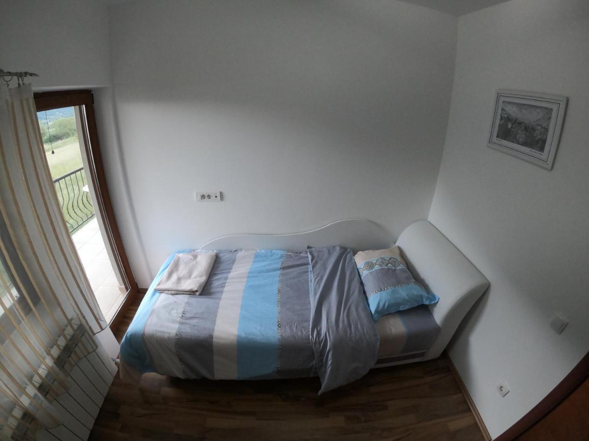 Guest House Blue Views 플라브 외부 사진