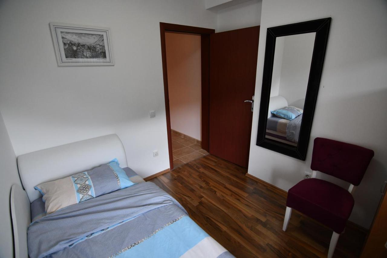 Guest House Blue Views 플라브 외부 사진