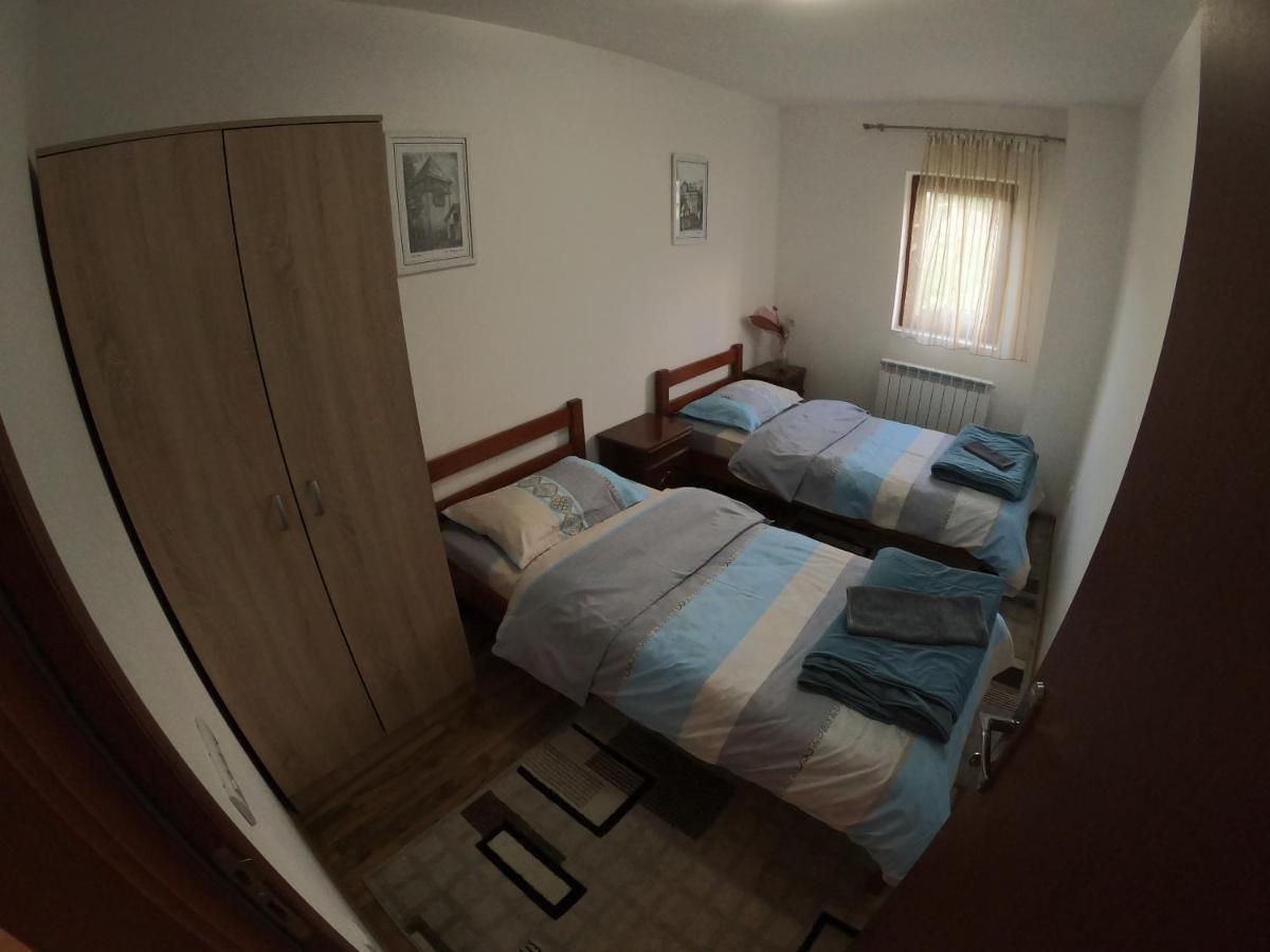 Guest House Blue Views 플라브 외부 사진